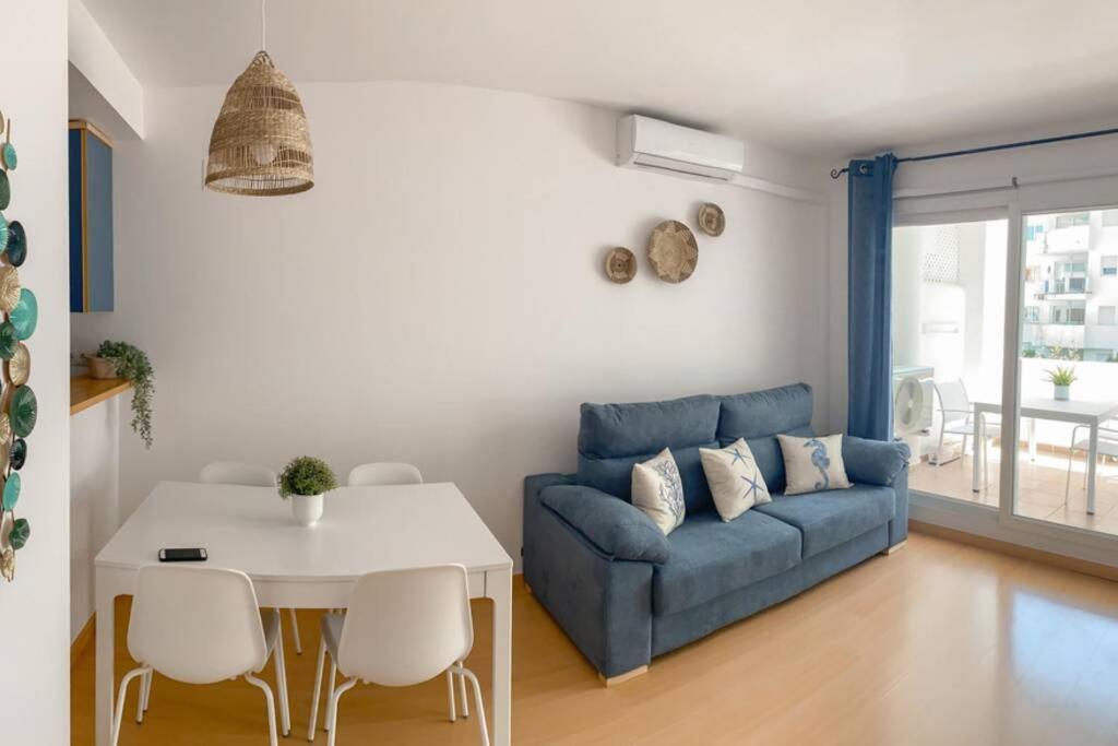 Blue Marina - Terraza, Piscina Y Wifi Gratis Apartment โรเซส ภายนอก รูปภาพ