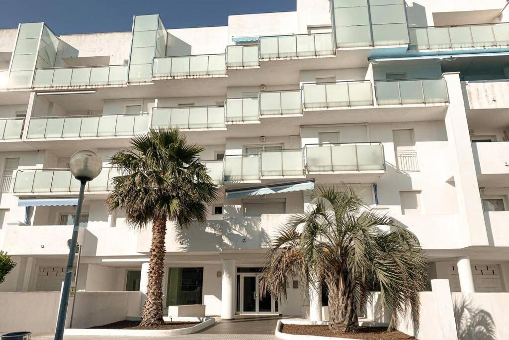 Blue Marina - Terraza, Piscina Y Wifi Gratis Apartment โรเซส ภายนอก รูปภาพ