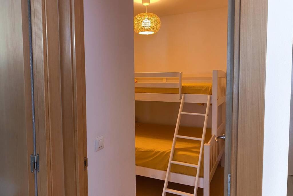 Blue Marina - Terraza, Piscina Y Wifi Gratis Apartment โรเซส ภายนอก รูปภาพ