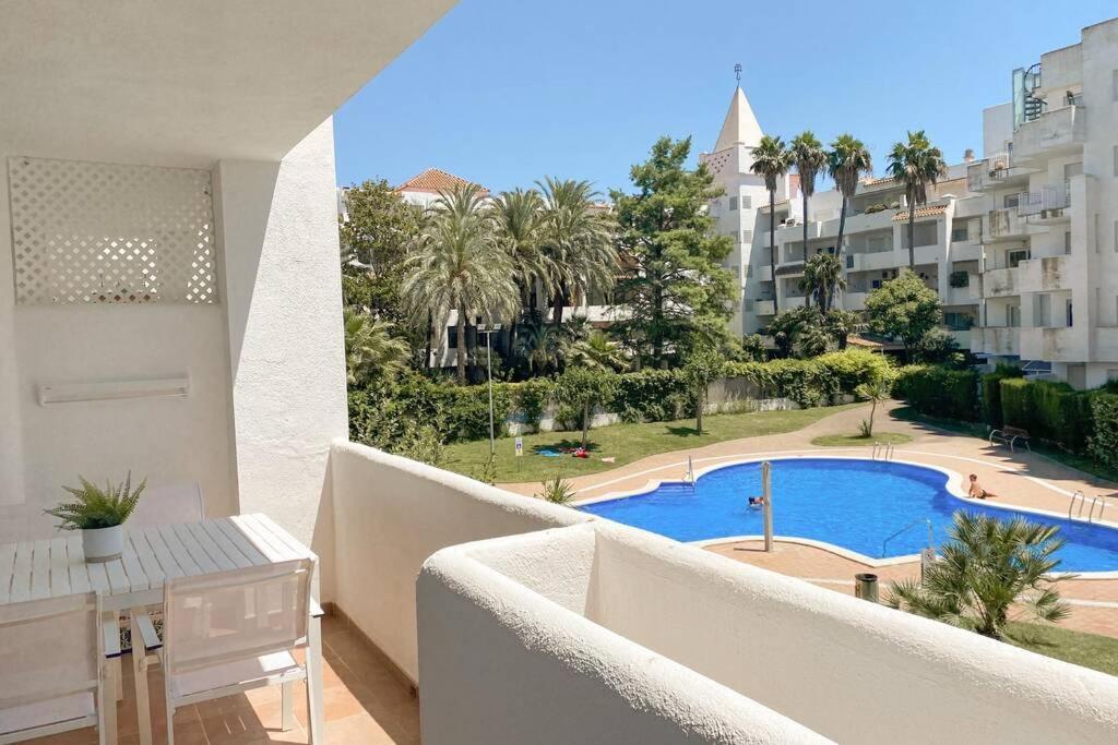 Blue Marina - Terraza, Piscina Y Wifi Gratis Apartment โรเซส ภายนอก รูปภาพ